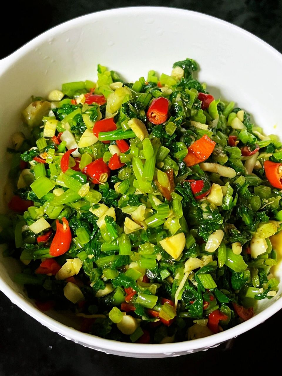 09所需食材:萝卜缨子,大蒜,小米椒. 图片有做法,简单又美味