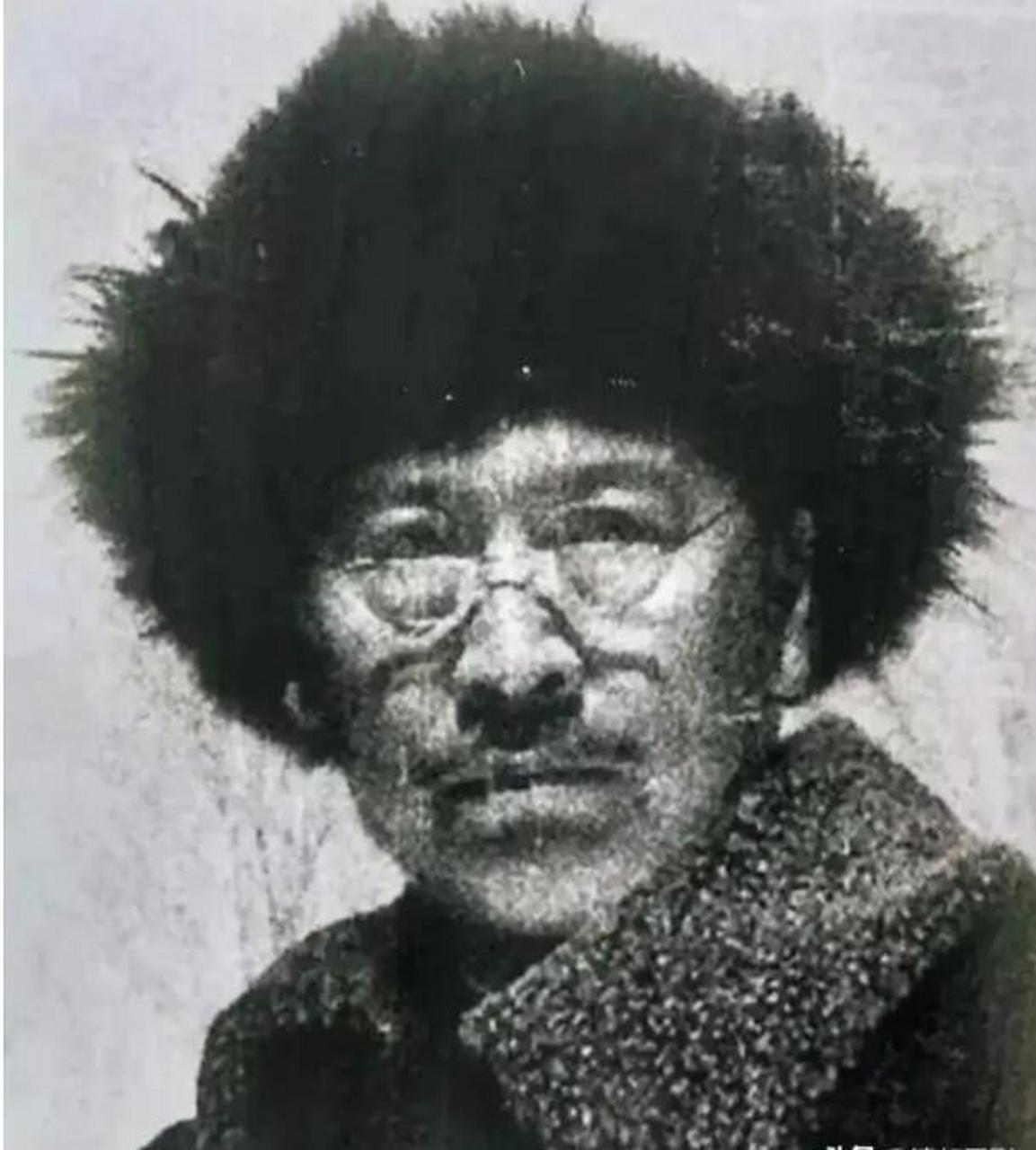 1931年东北开始沦陷,60岁大财主戴凤玲,变卖所有家产,携全家老少57口