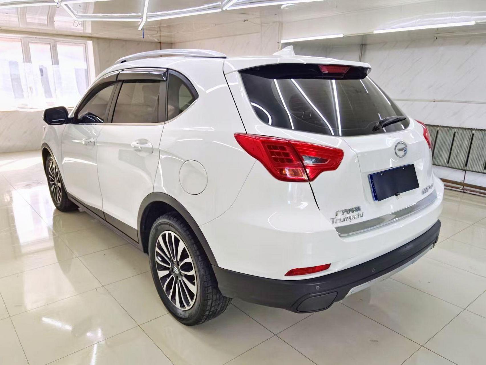 2015年广汽传祺gs5速博 两驱豪华导航版 首付5000开走 2.