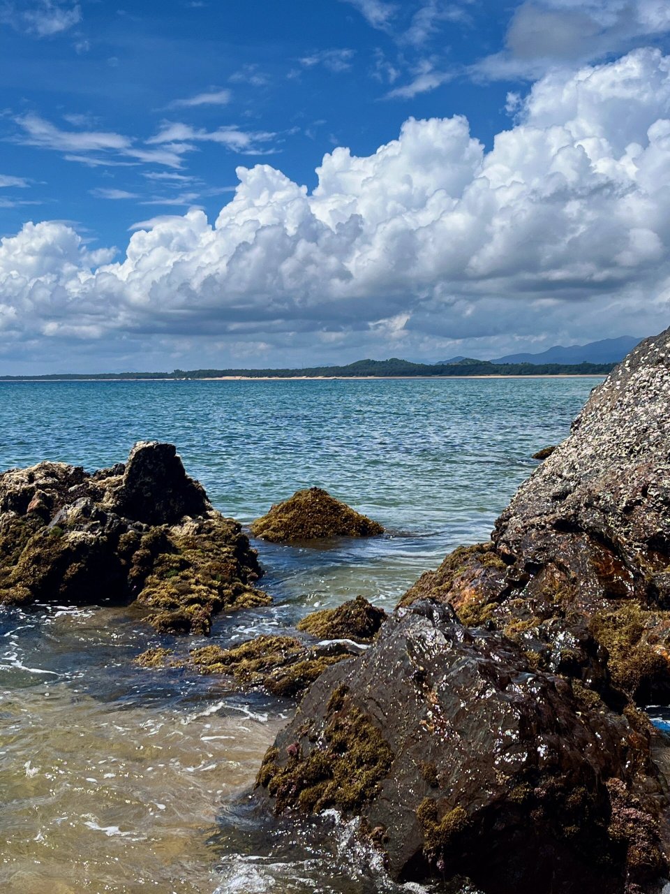万宁山钦湾燕子洞一定要早上去 这次来万宁选了一个早晨特意去拍燕子