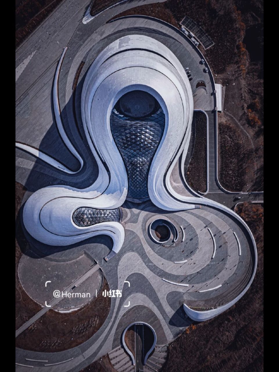 哈尔滨印象-拾/航拍冰城最美异形建筑7615 坐落于哈尔滨松北区的