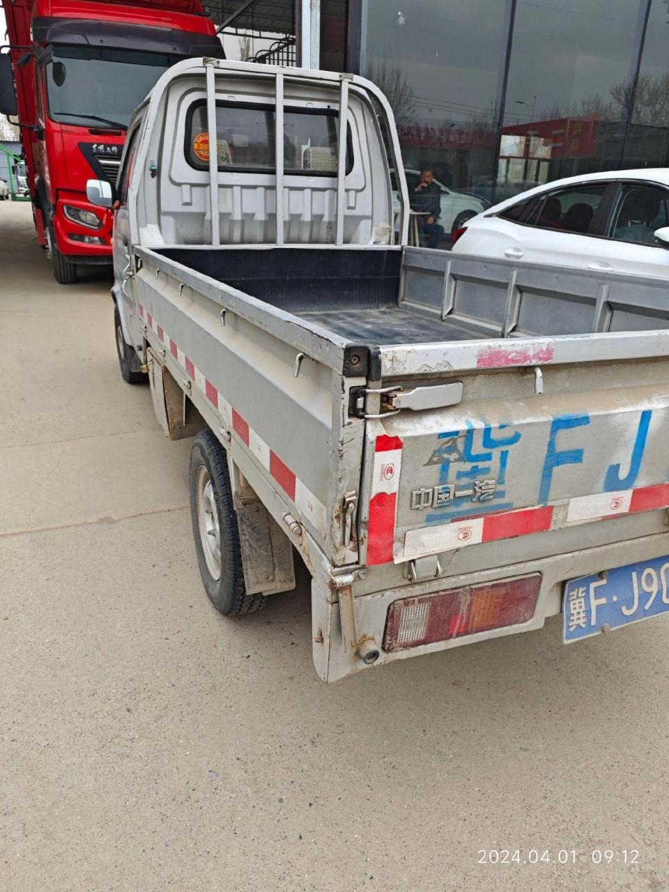 刚到店16年2月一汽佳宝单排,车况好,价格便宜!