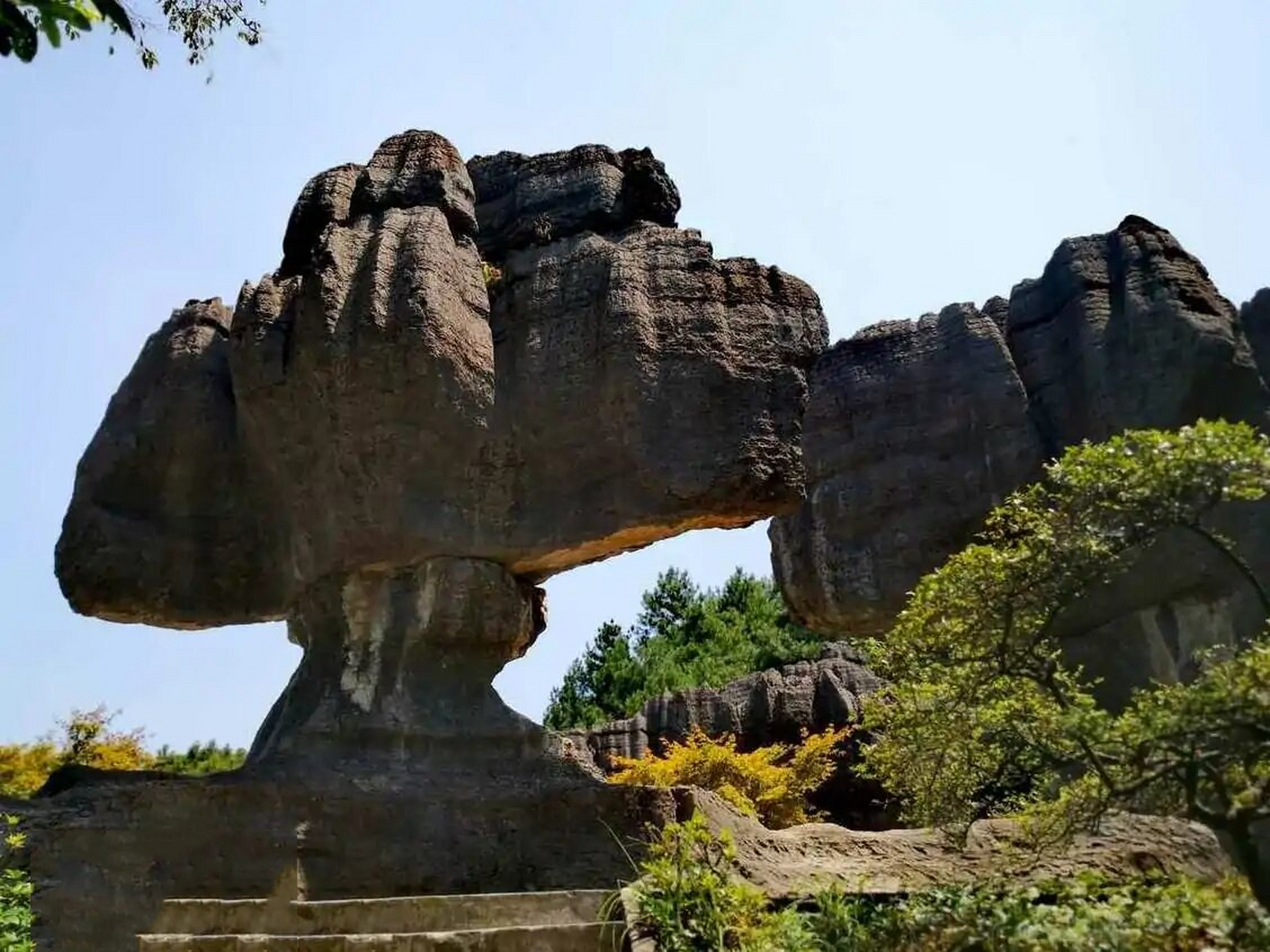 万盛黑山谷景区图片