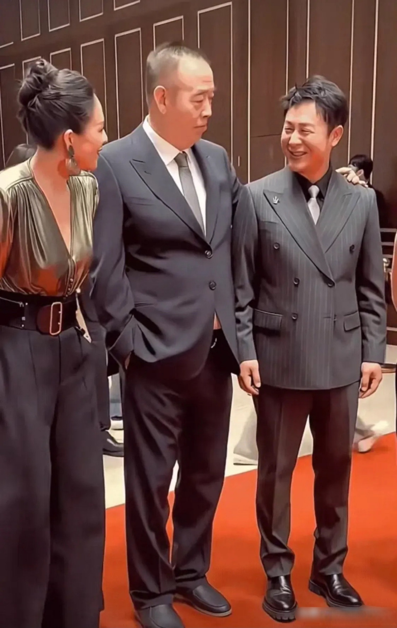 忽然发现张颂文的身高也不高呀.