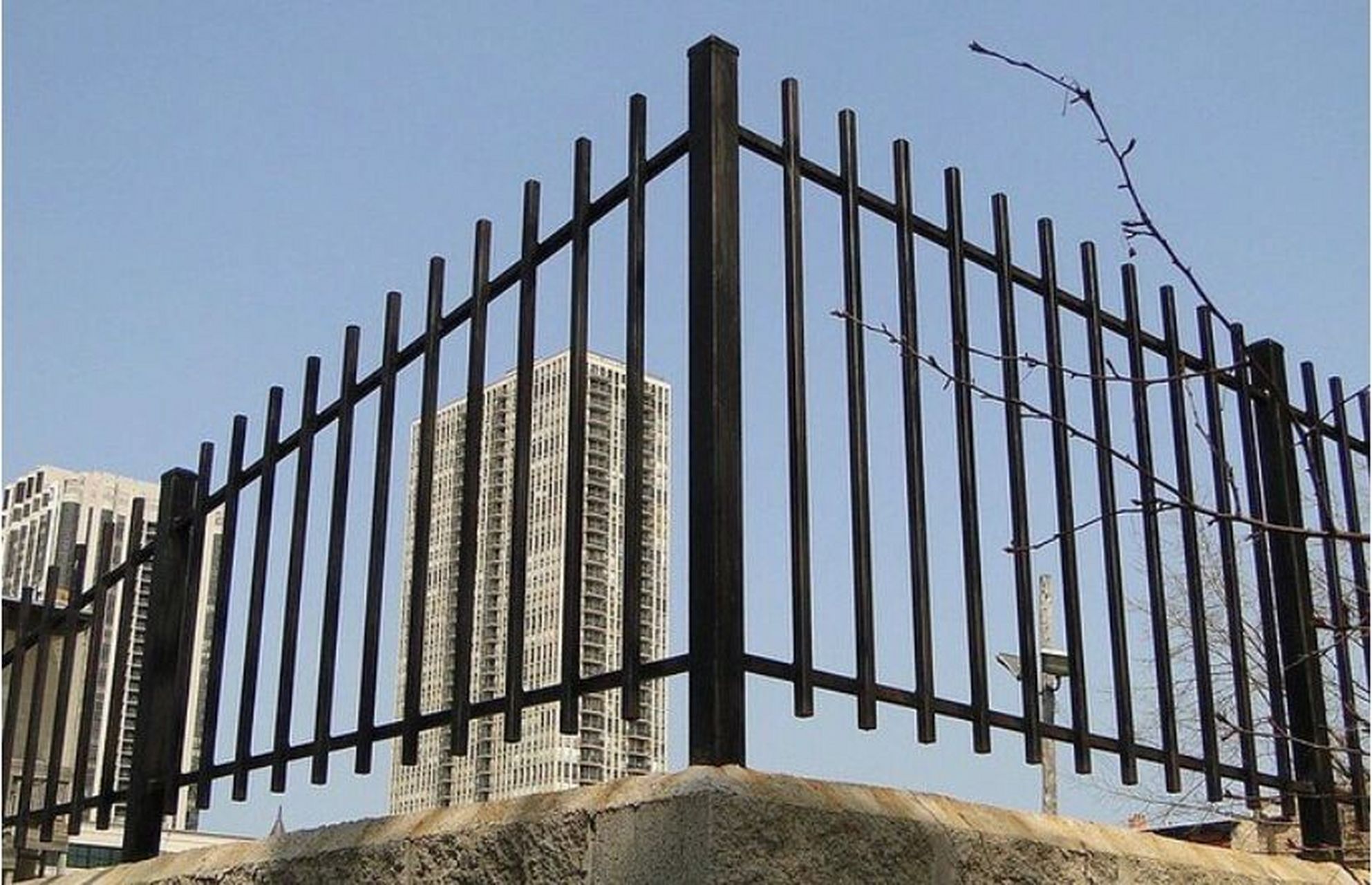 西安护栏铁艺栏杆围墙围栏定做厂家 西安铁艺护栏栏杆围墙围栏