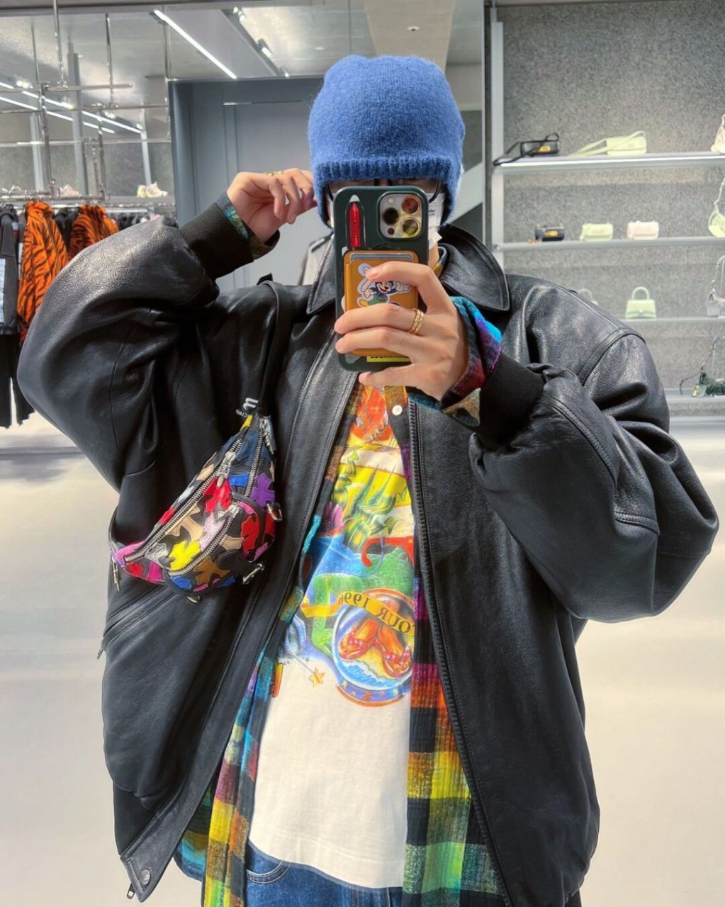 夹克 巴黎世家 格纹衬衫 r13 tee 秋霖的vintage 毛线帽 dnt 球鞋 lv
