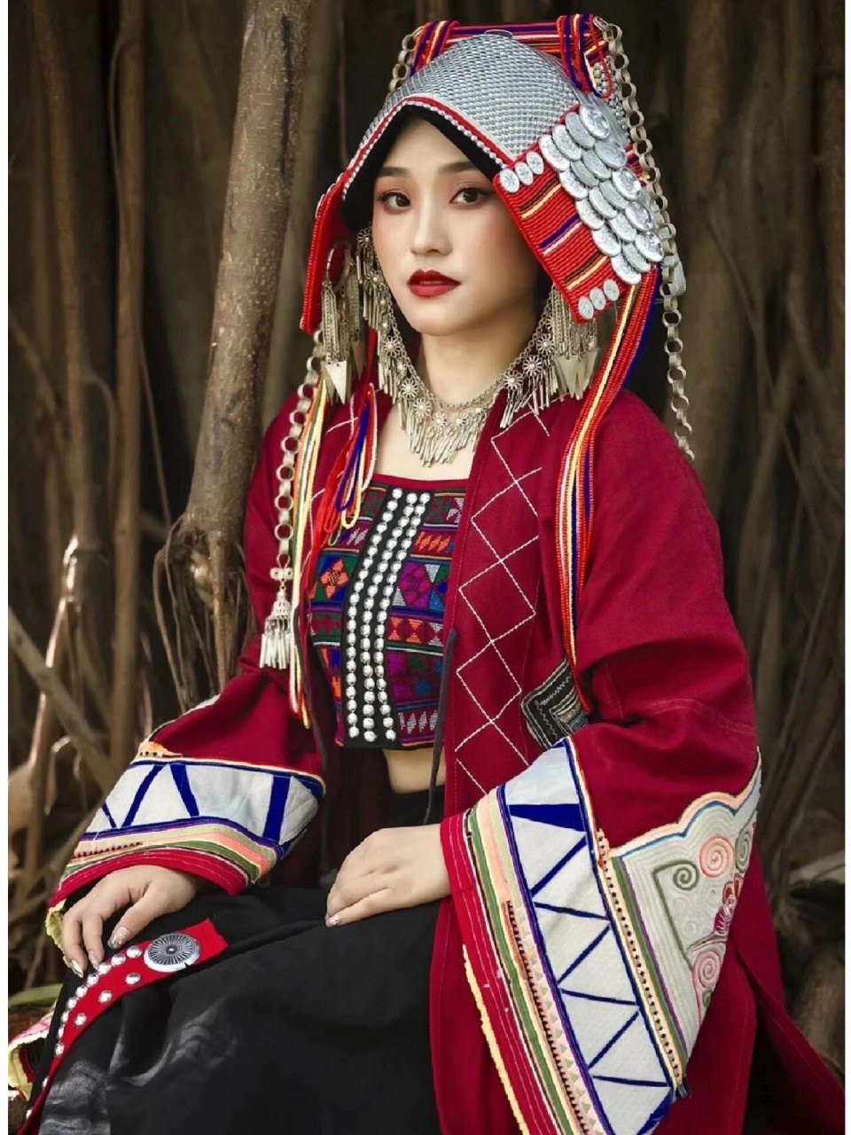 哈尼族|没有自己文字的民族,衣服太🉑 💘💘💘哈尼族是典型的