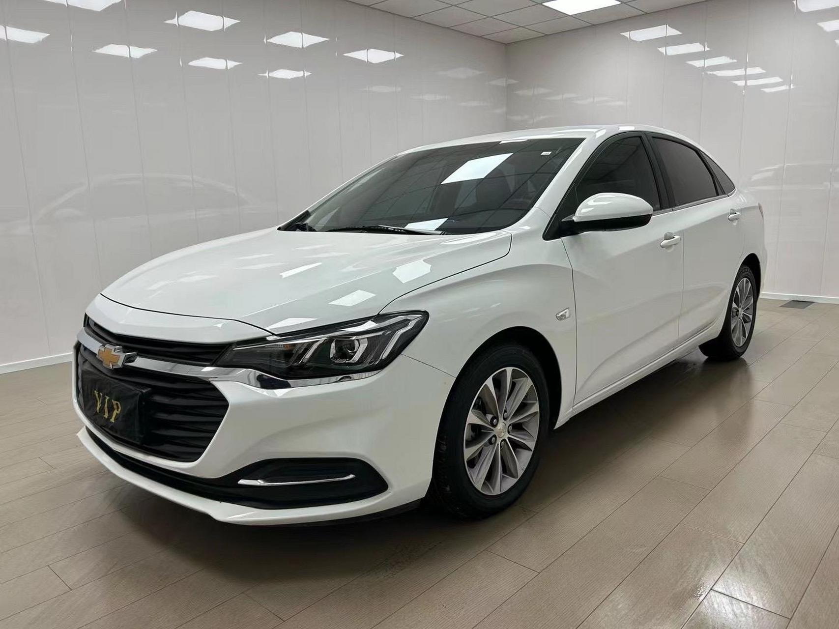 雪佛兰 科鲁泽 2022款 320 自动悦享版2022年9月份1.4万公里售价55000