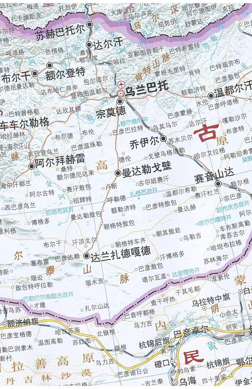 蒙古国铁路太少了,仅有一条南北走向的干线铁路,没有横贯东西的铁路线