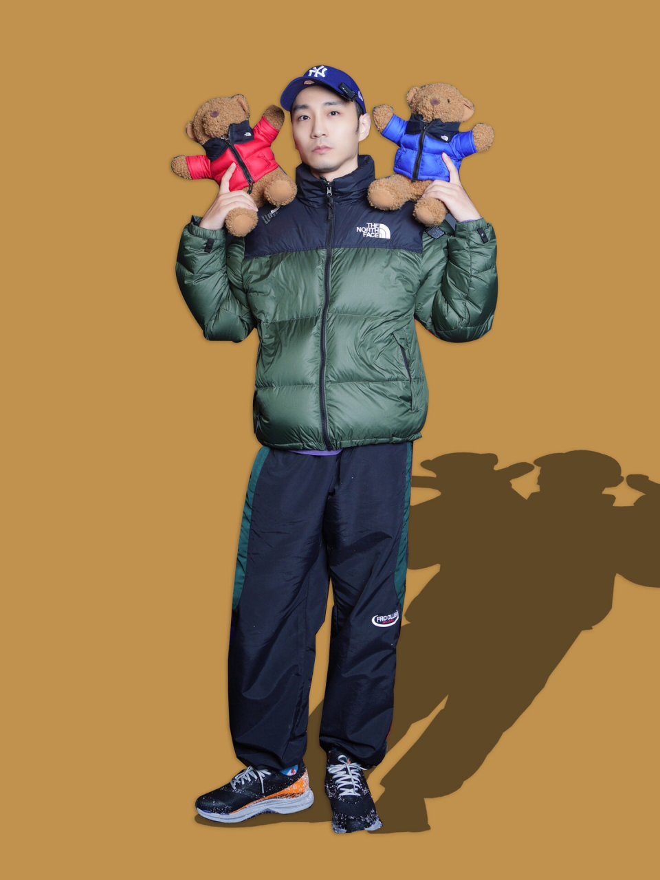 周末我在整理素材的时候, 发现11-12月拍了好几组北面的穿搭.