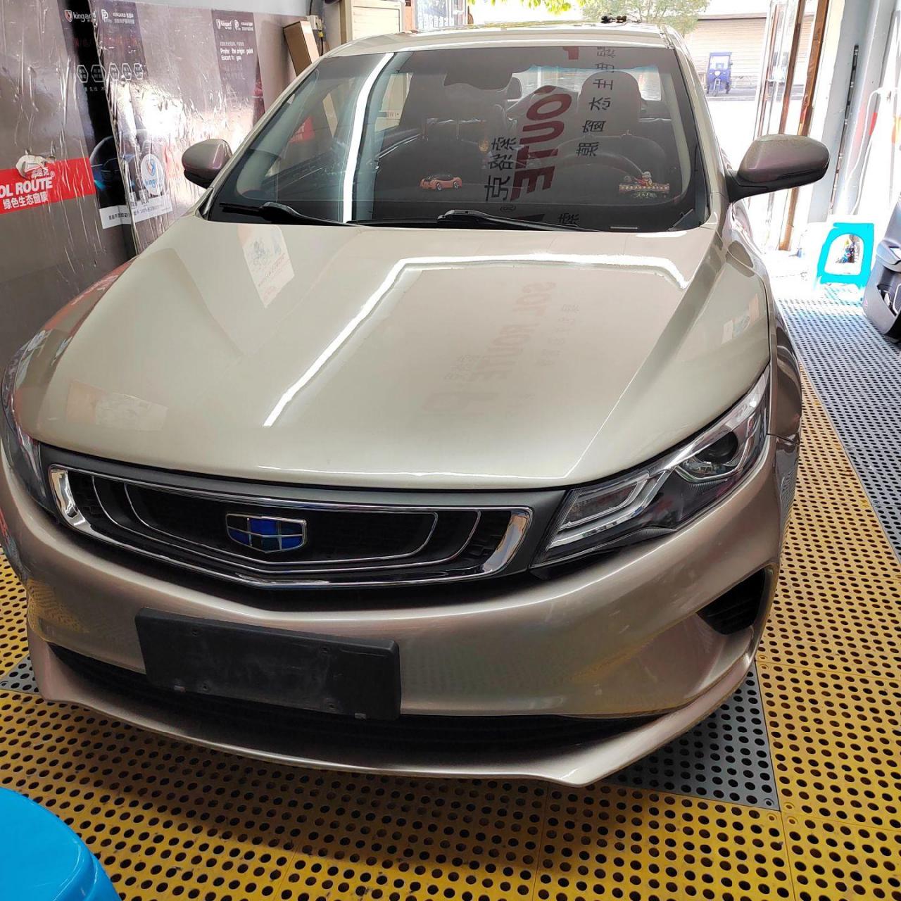 吉利帝豪gl改色七彩镭射冰川蓝车身改色贴膜