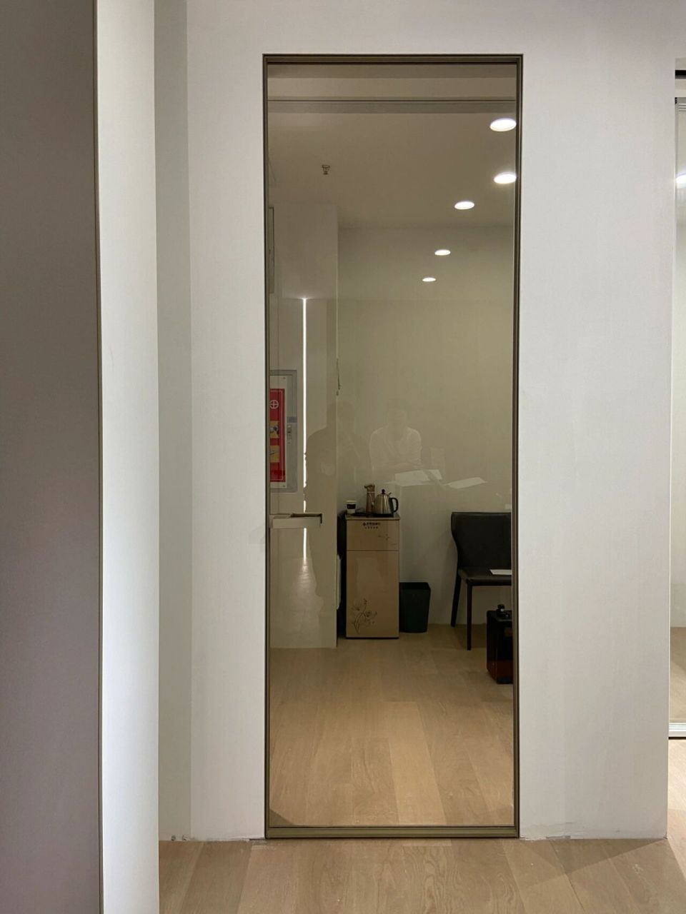 隐框玻璃平开门 茶色透明玻璃门 适合厨房用 隐框玻璃门适合厨房等采