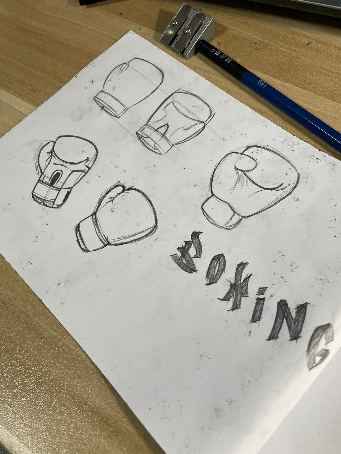 画两个拳击手套小手稿