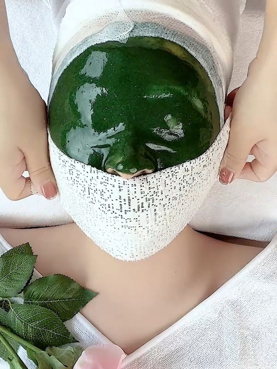 绿巨人木乃伊面膜 这段时间皮肤管理中心超级火的木乃伊焕肤,做一次都