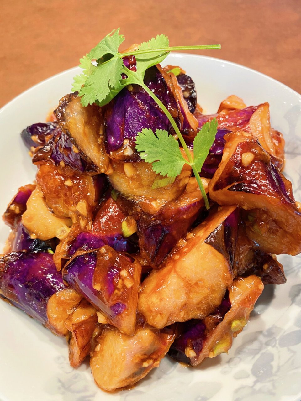 锅包茄子一东北孩子的记忆 想必大家都听说过锅包肉,而锅包茄子却不曾