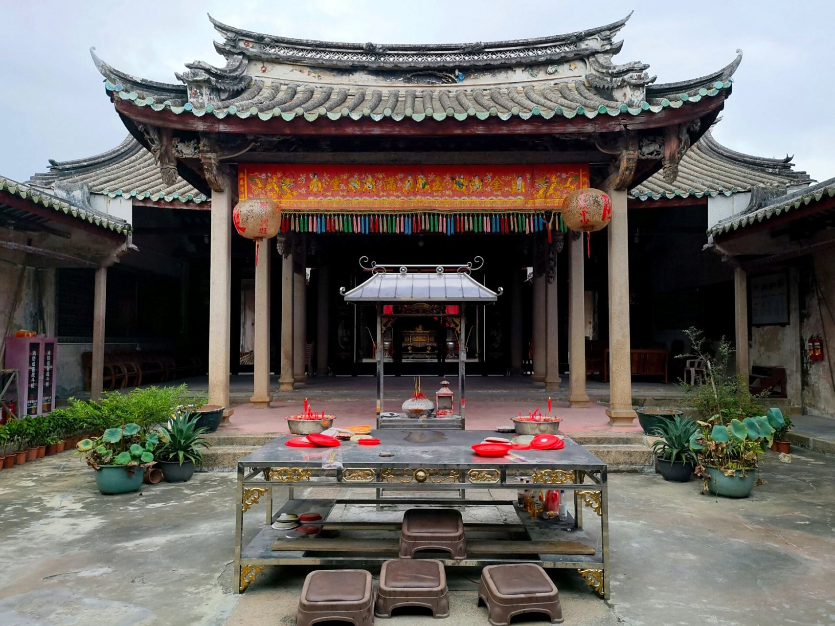 打卡～～～ 古溪陈氏家庙位于广东省揭阳市榕城区仙桥镇古溪乡涂库村