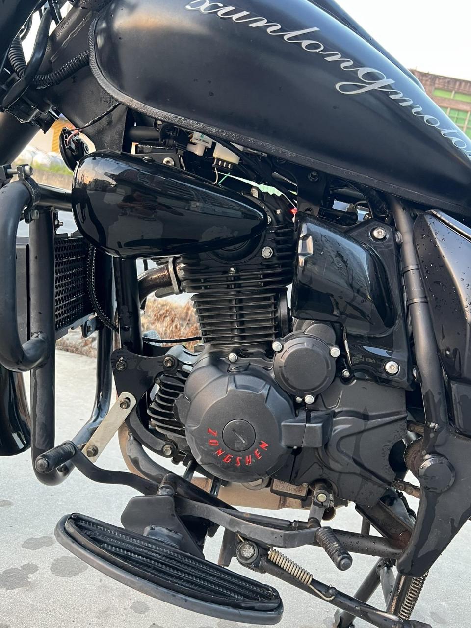 出售 迅龙太子车国四电喷宗申发动机200cc 发动机带平衡轴震动 前后