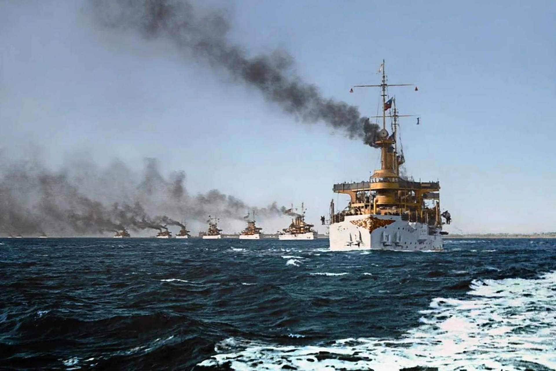 光绪三十四年(1908年),美国大白舰队到达中国厦门市.