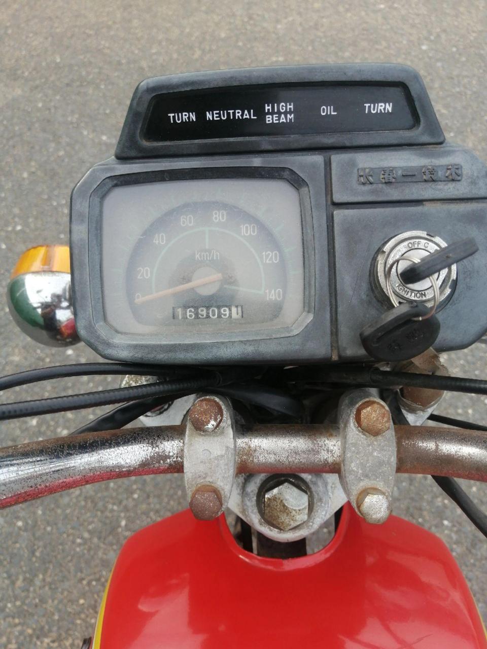 长春铃木ax100经典红