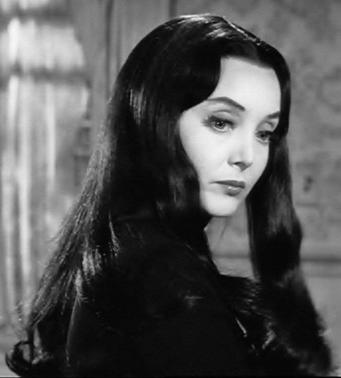 carolyn jones as morticia addams /1964版《亚当斯一家》
