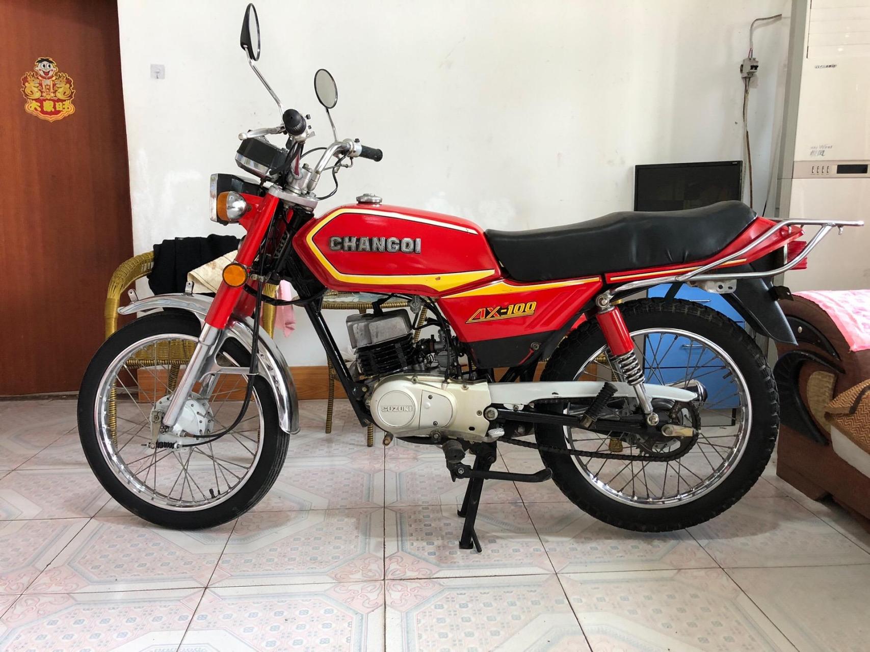 ax100摩托图片