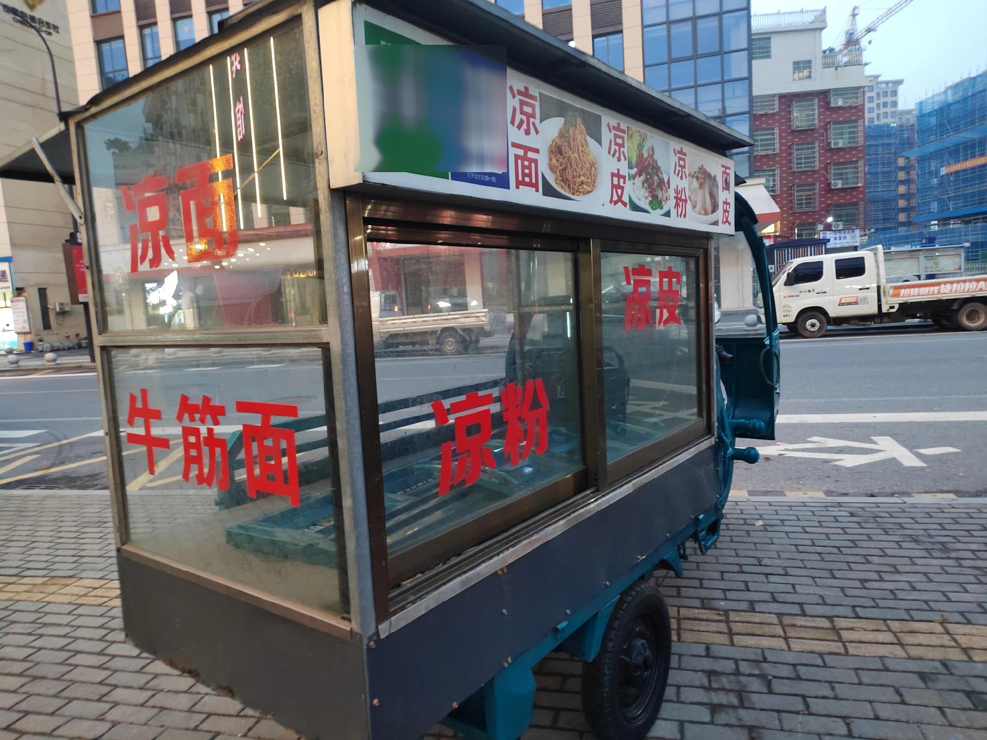 8米 5个新电瓶 刚换的 大概续航25