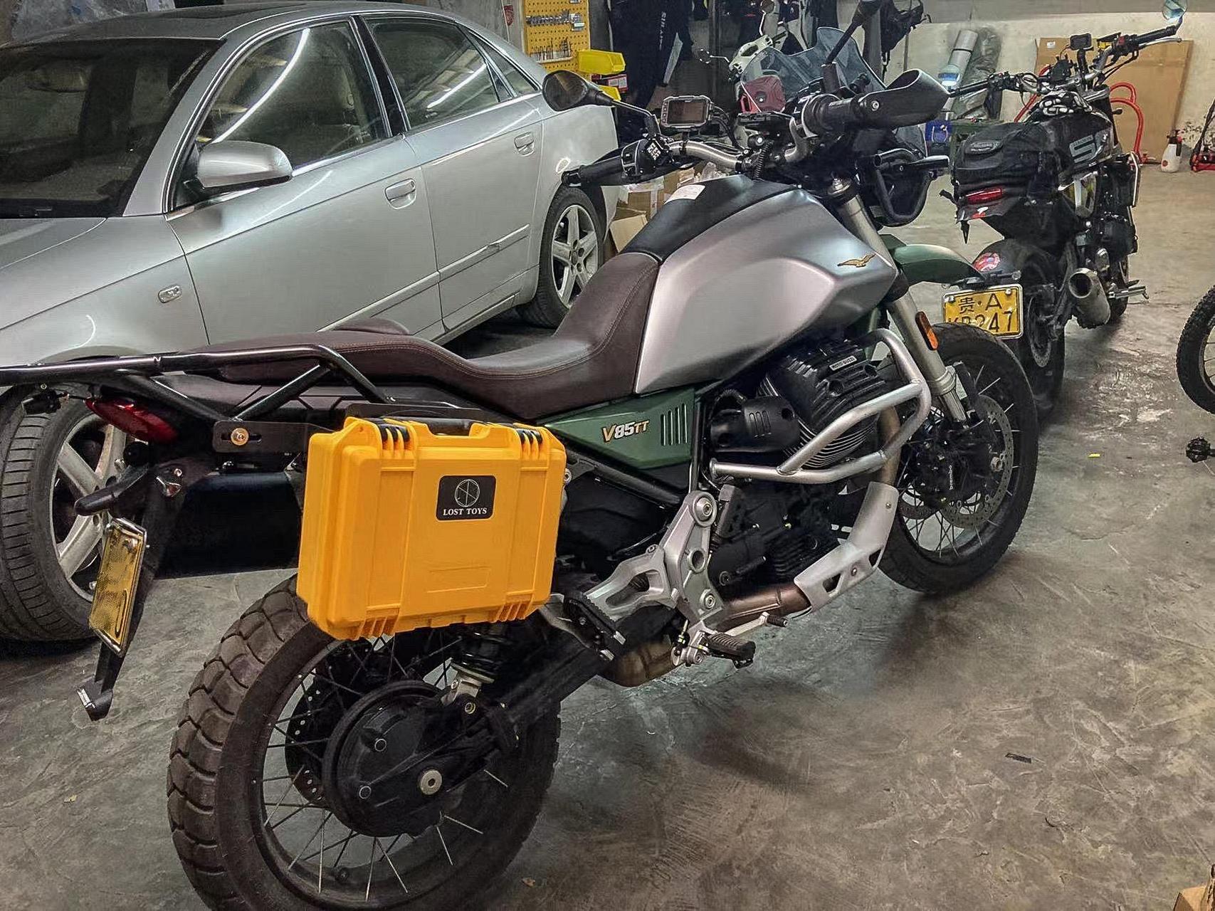 摩托古兹v85tt.