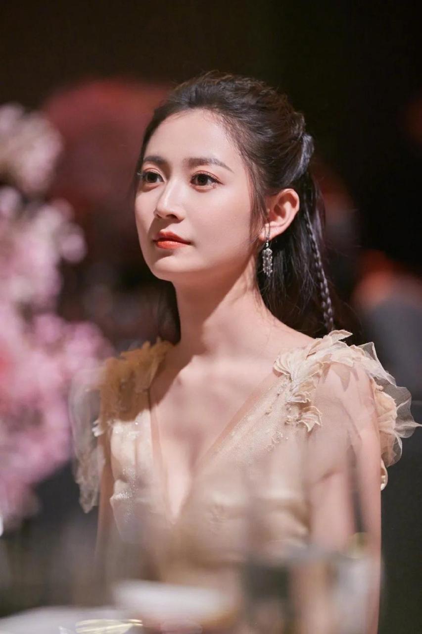 每日一美,今日陈钰琪 白幼瘦是金主的最爱, 有个观点说女性也顶半边天