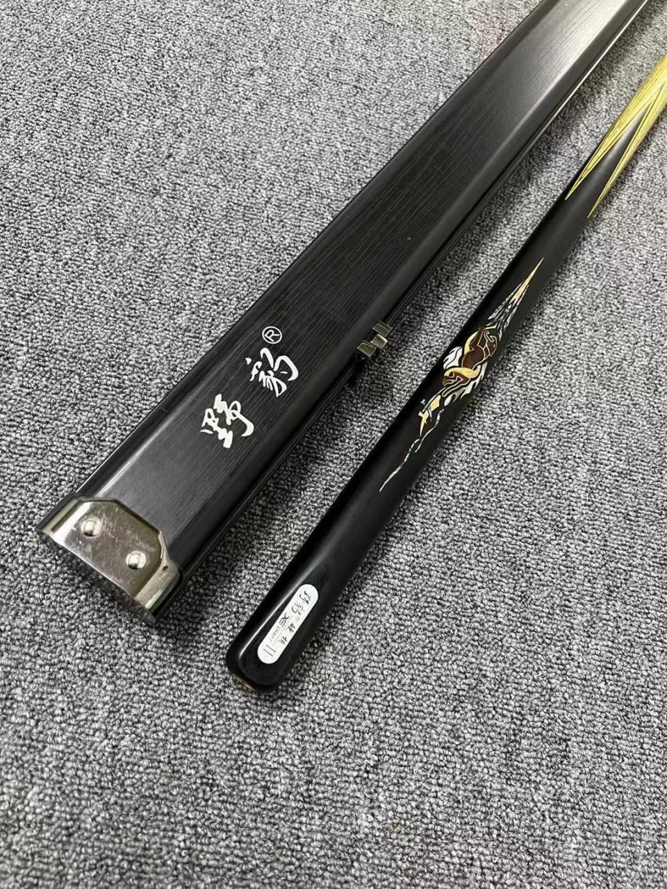 准新野豹硬核2,品相95新,正常使用痕迹,编号n21开头,整体没磕碰,去年