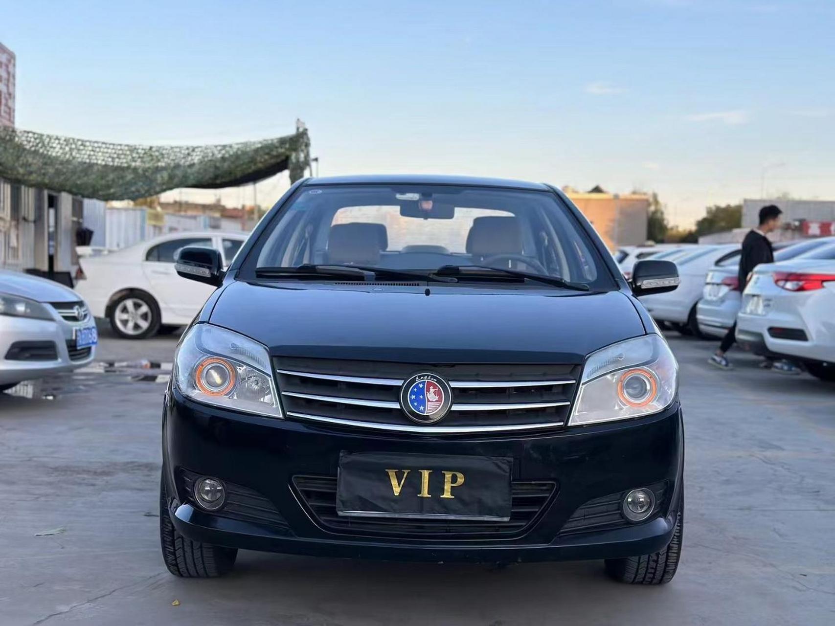 15年2月吉利英伦,1.5手动挡纯烧油,纯一手未过户,原版车况