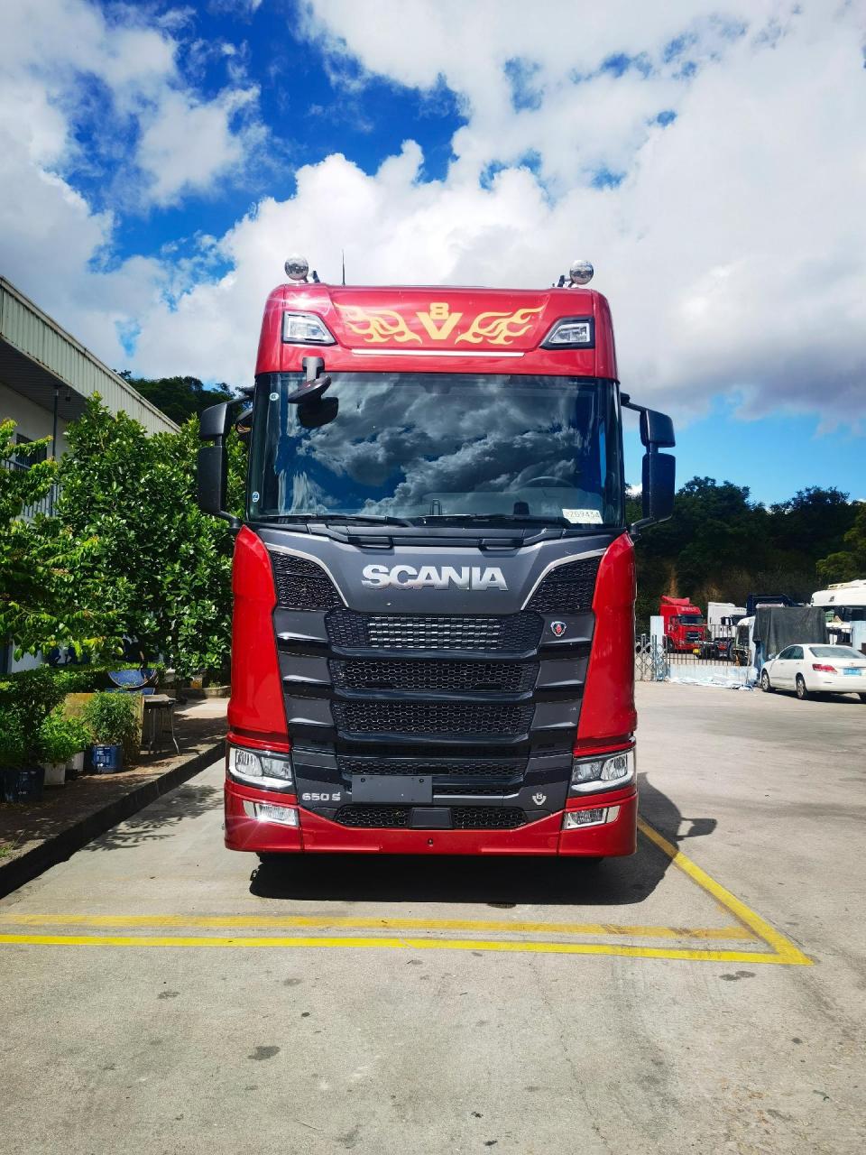 scania  v8,650s  中国卡车的天花板