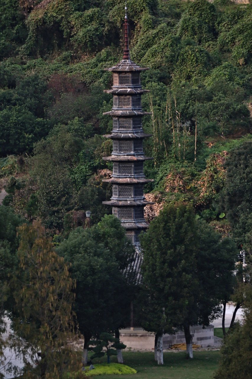 大罗山下千佛塔 温州国安寺北宋石塔 浙江温州市龙湾区皇岙村的国安