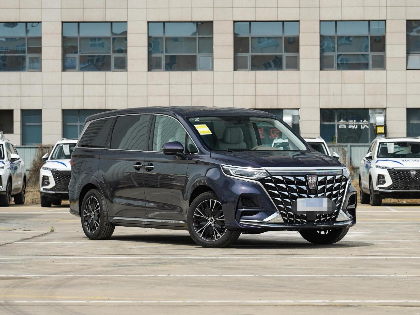 荣威imax8 性价比最高的7座mpv   提车价16xxxx元 商务车