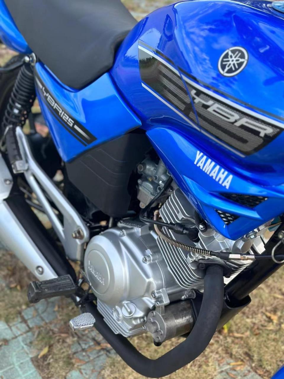 蓝色-正品雅马哈天剑125cc 铝圈碟刹高配置 车况完美 成色漂亮 发动机