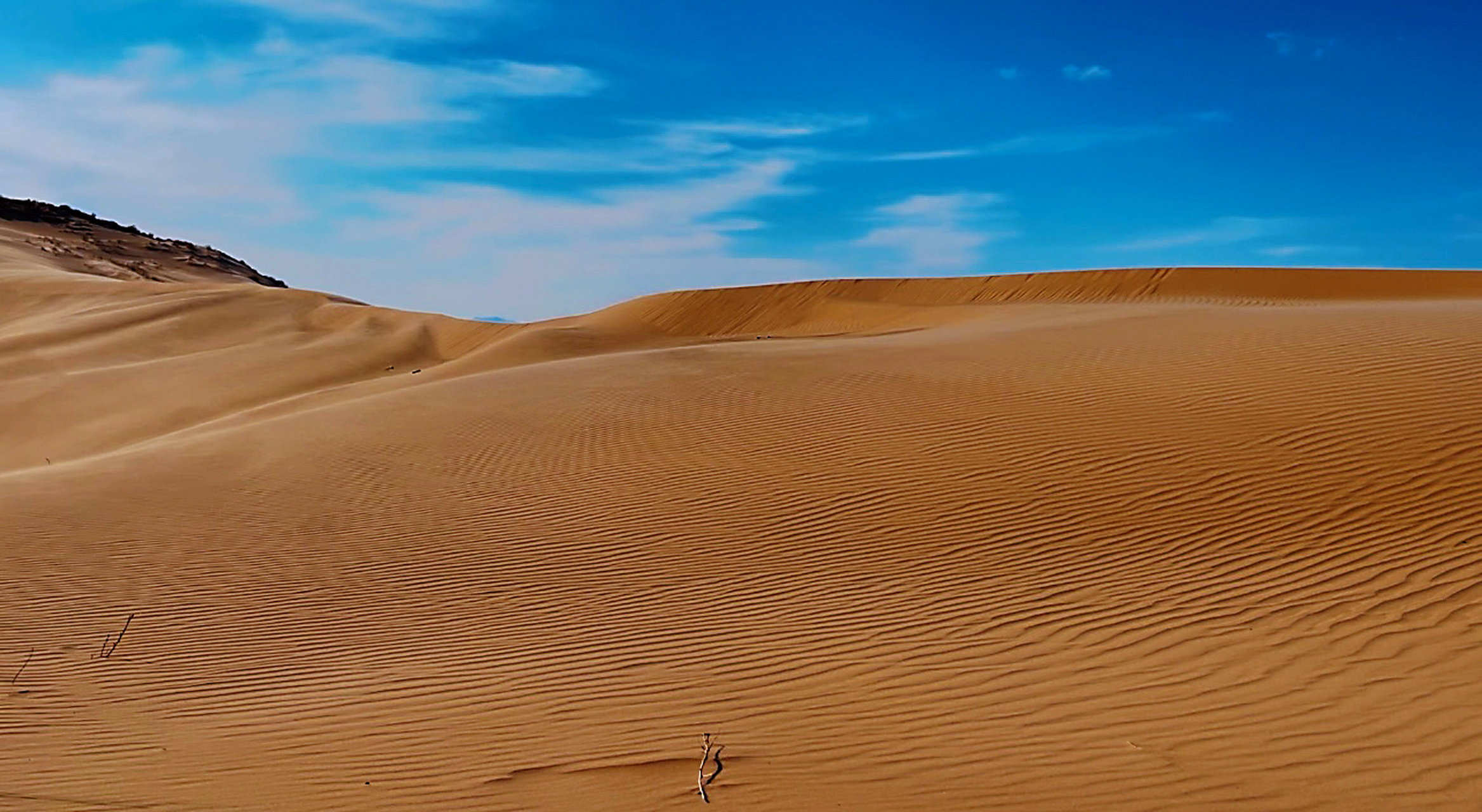 离北京最近的大沙漠腹地,800里古战场 800里瀚海栏杆,3600年有记载的