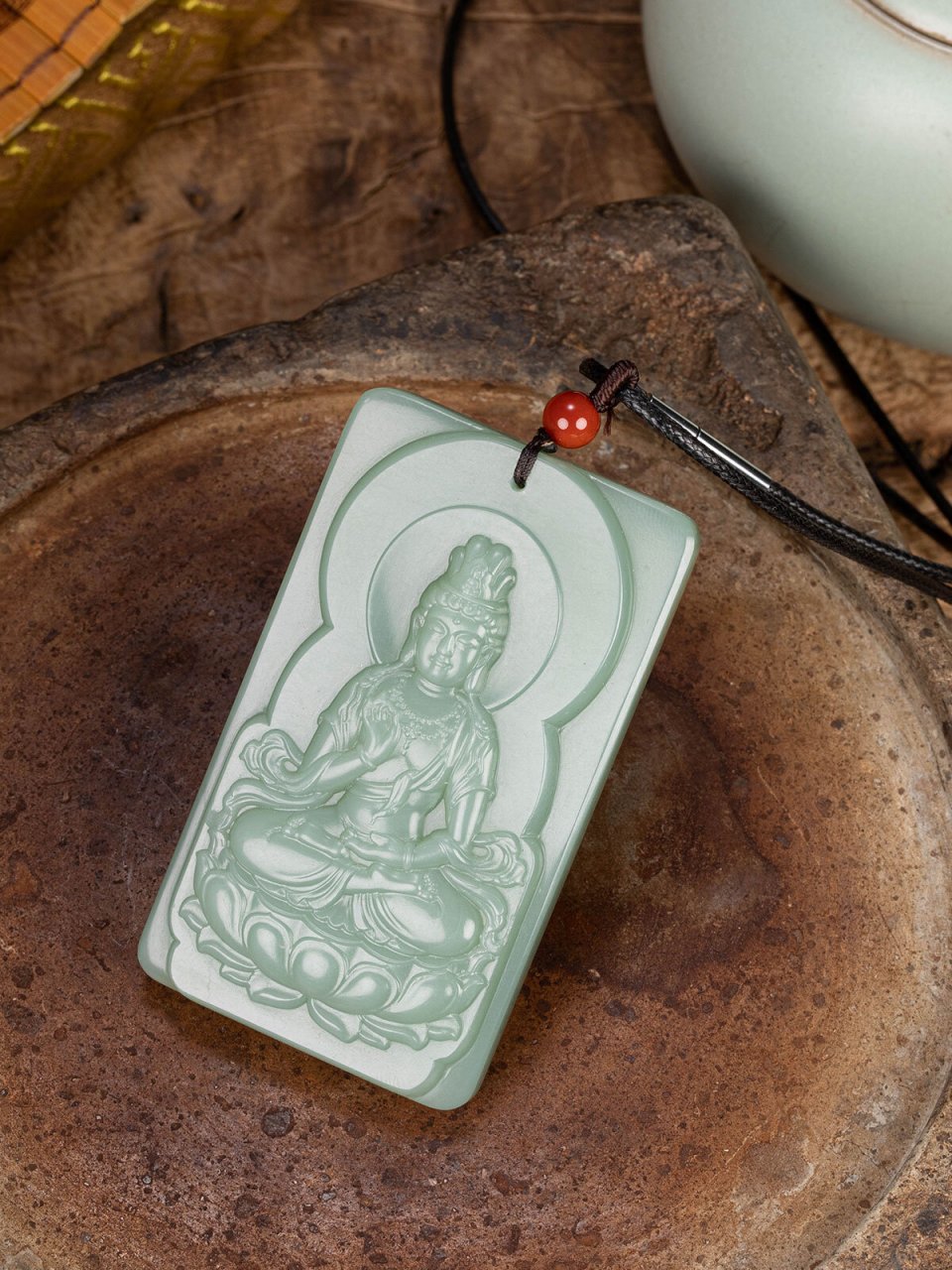 收藏级 和田玉观音玉牌 粉青碧玉 淡雅大气