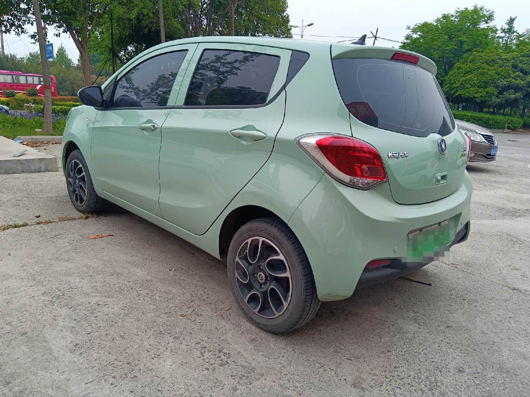 长安奔奔e一star,新能源电动车