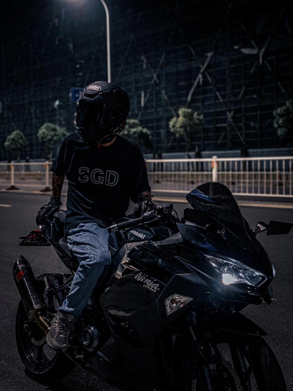 川崎ninja400黑武士小改 川崎 纹身