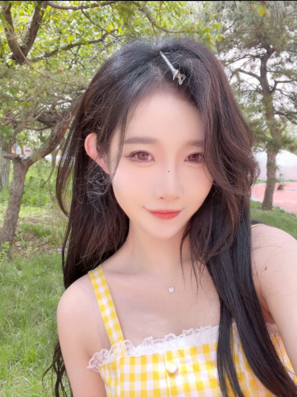 张智杰#   好久没有当过女大学生了 试一试