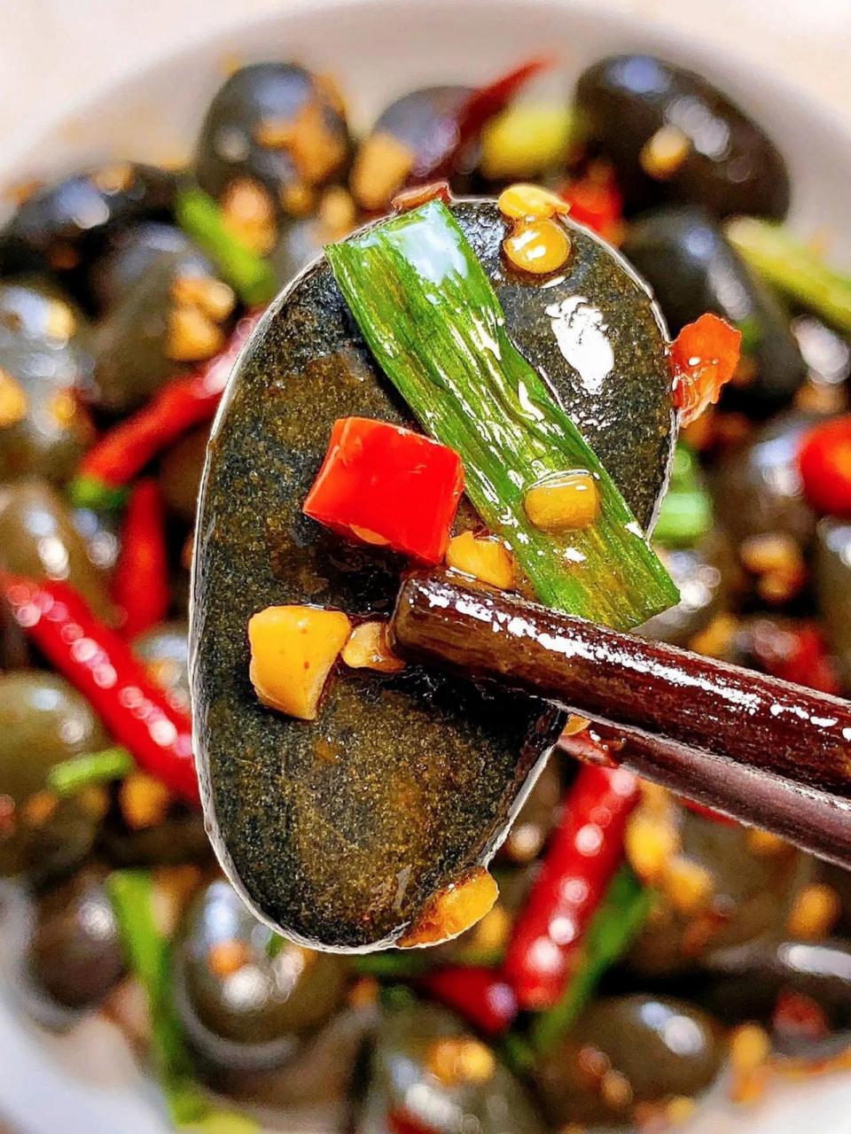 第一次听说有炒石头这道菜,我真的感到很诧异!