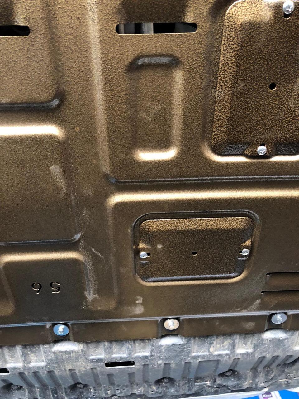 14代日产轩逸加装发动机护板,车底护板,前杠防撞条