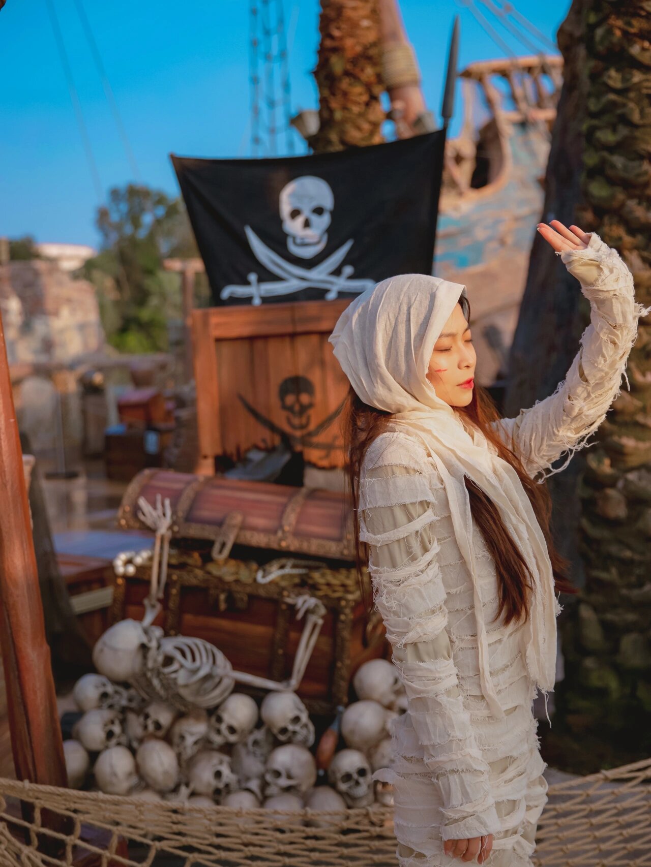 迪士尼万圣节cos木乃伊,回头率实在太高了哈 迪士尼万圣节当天经历了