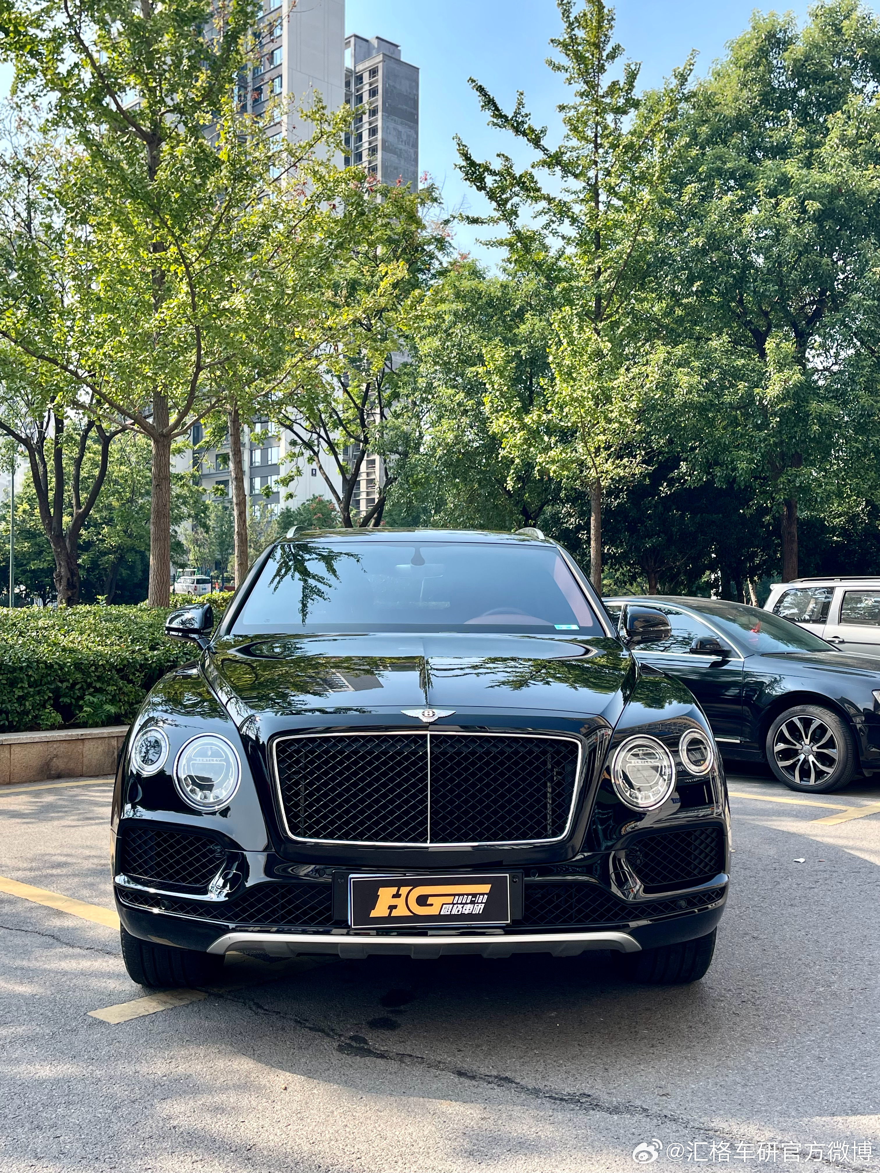 大全无牌宾利车库里宾利轿车图片宾利抵押车的照片真实宾利前脸宾利