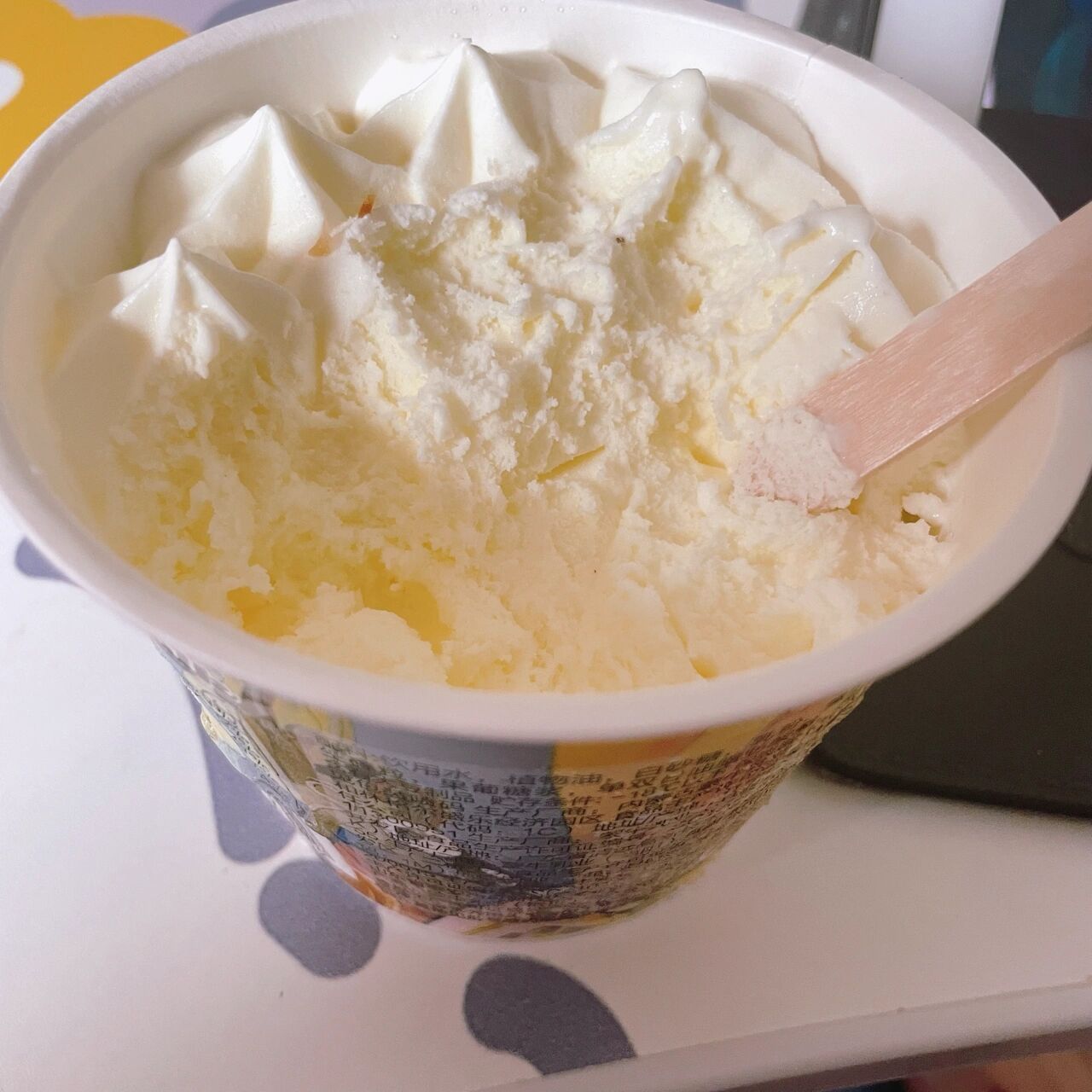 热量测评 | 蒙牛香雪杯 97每100g能量755kj  热量180.