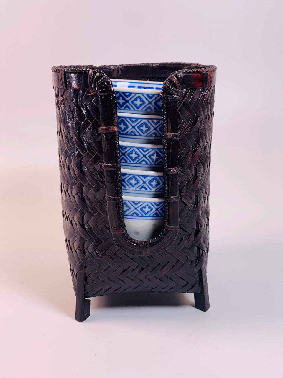 日本回流景德镇玲珑杯.竹编茶篓 日本回流.景德镇精品玲珑杯.