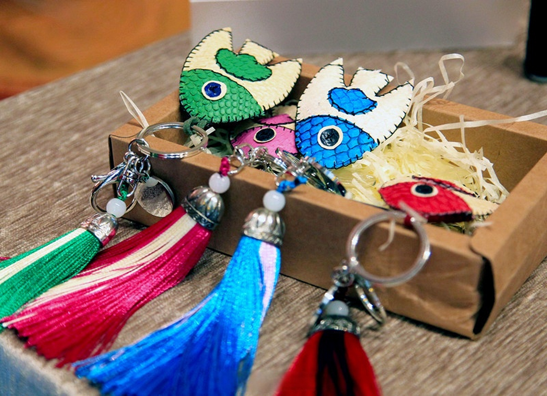 指尖上的渔猎文化】吉林省非物质文化遗产一查干湖鱼皮制作技艺,一张