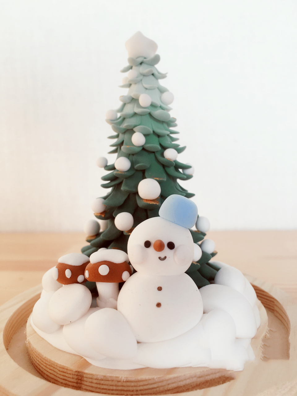 超轻粘土|圣诞节可爱雪人版(内附教程) 这次的圣诞树做了绿色渐变,在