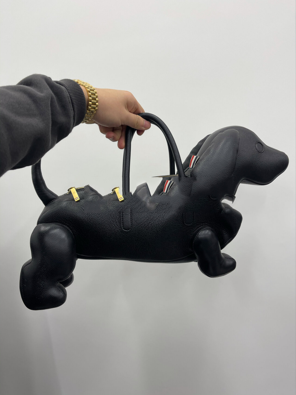 顶楼宋小宝同款thom browne小狗包 安利一下顶楼宋小宝同款thom