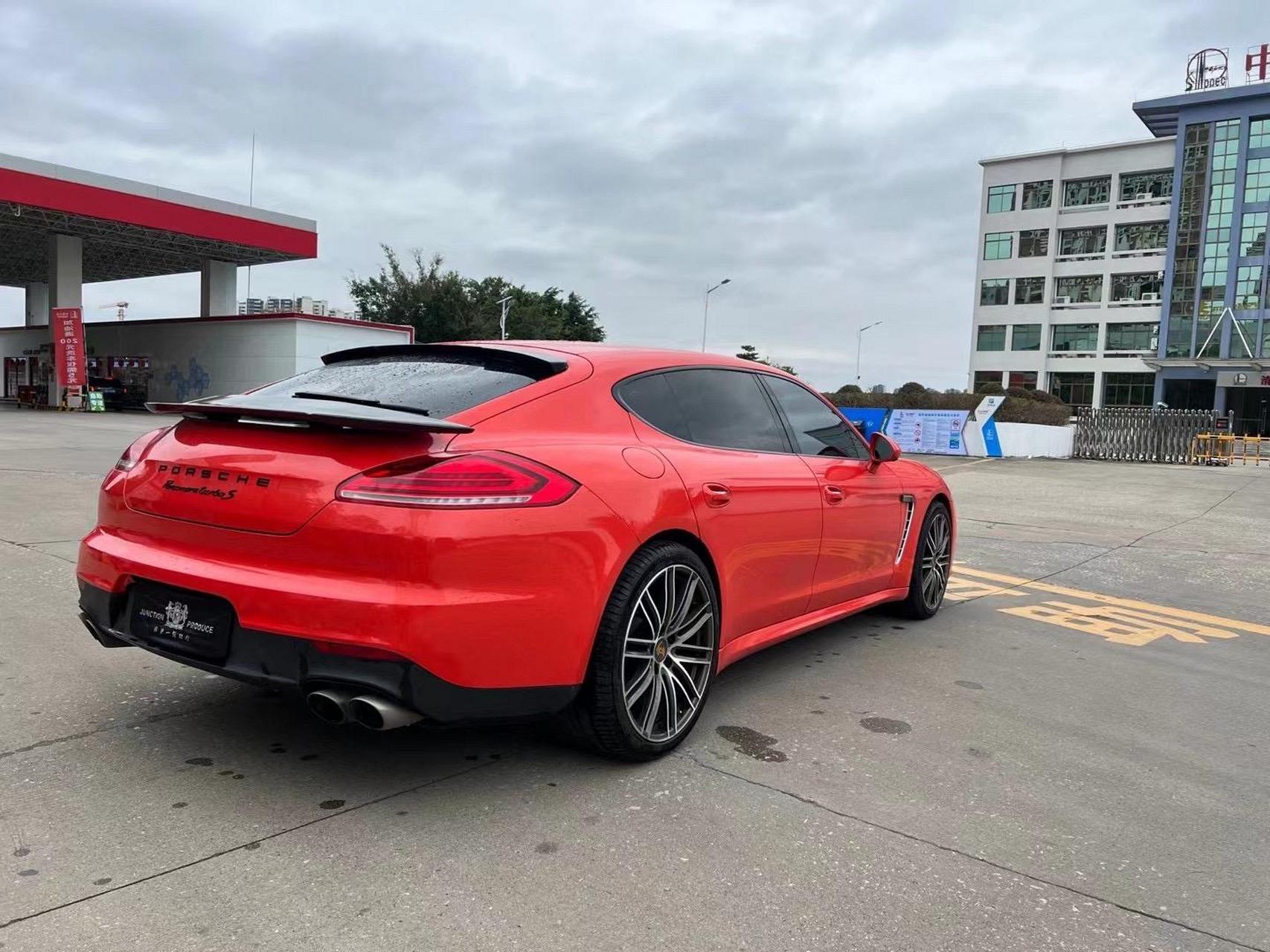 电吸门 电尾门 电动尾翼 底盘升降 座椅加热,状态正常,手续三件套.