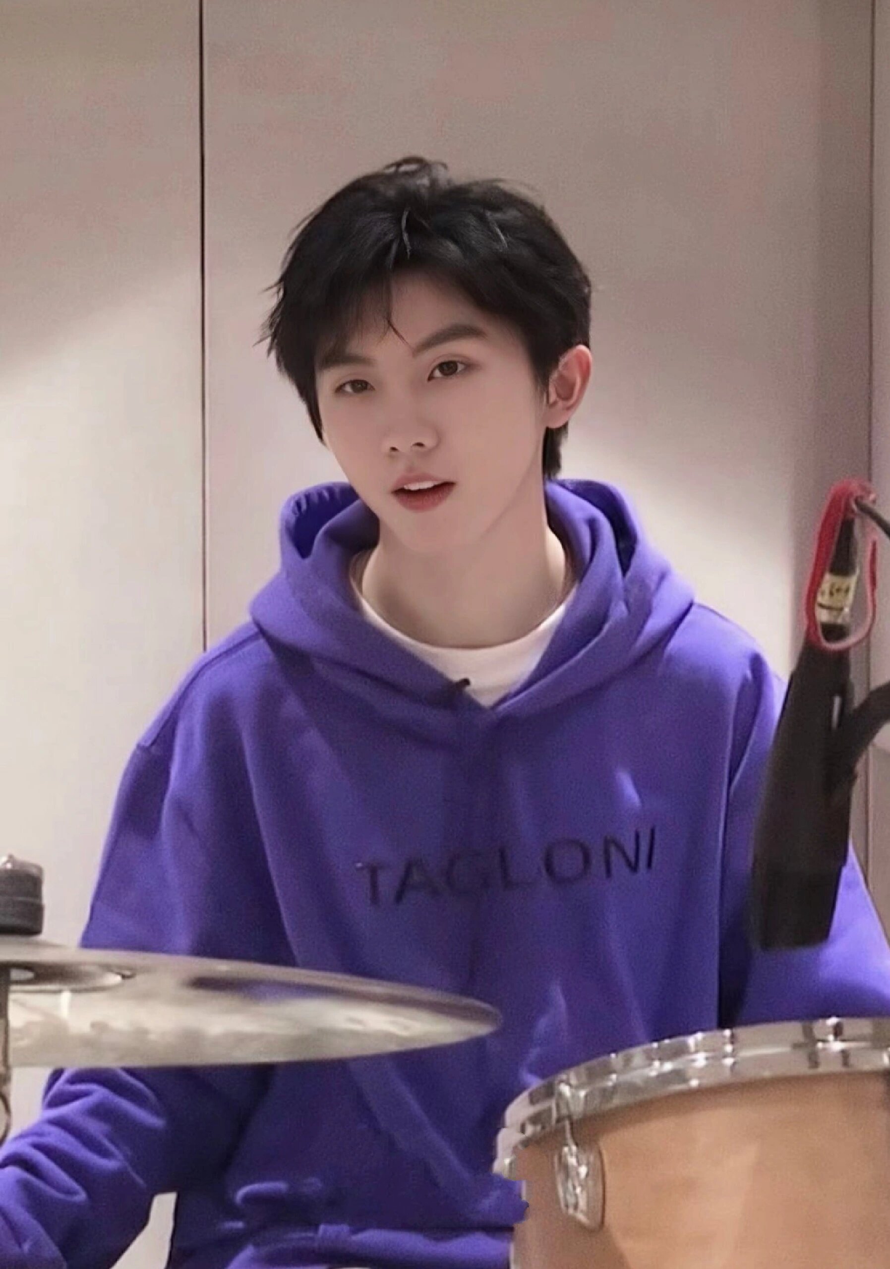 马嘉祺氛围感神图壁纸